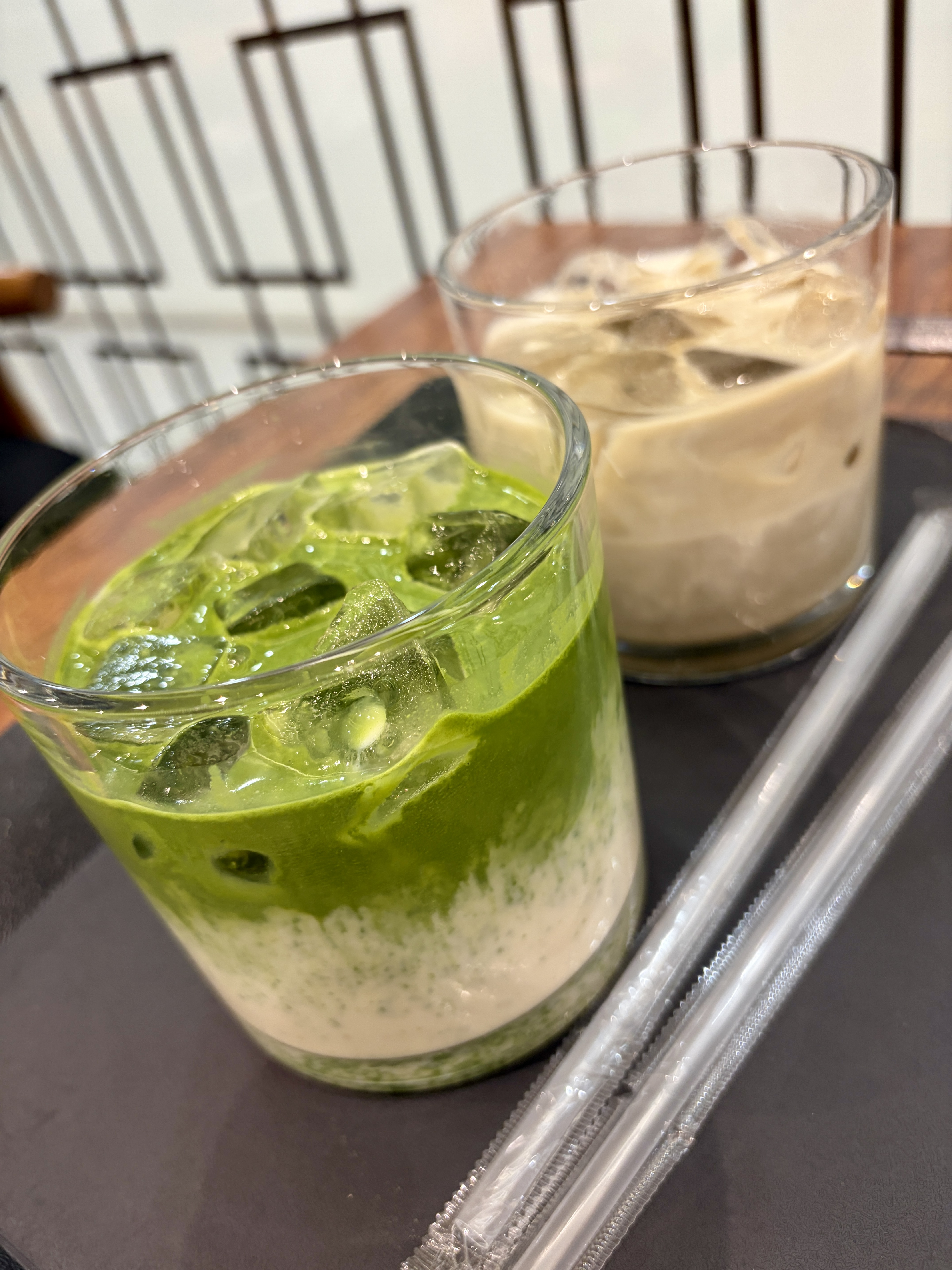 抹茶ラテとほうじ茶ラテ